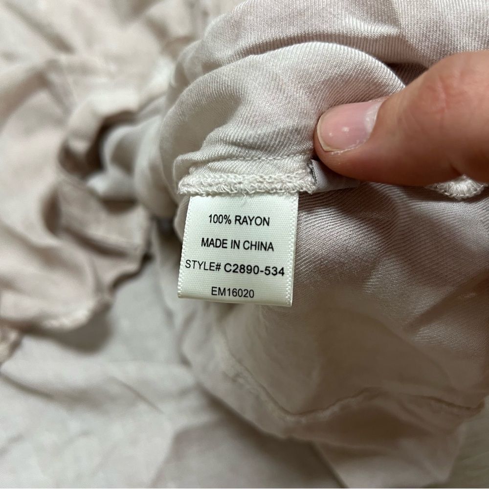 Cloth & Stone Anthropologie Button-Up Light Rayon Pink Grayish Down Shirt Size M - Picture 3 of 6